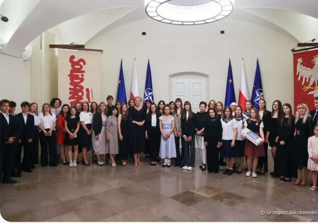 Laureaci konkursu przyjęci przez Pierwszą Damę