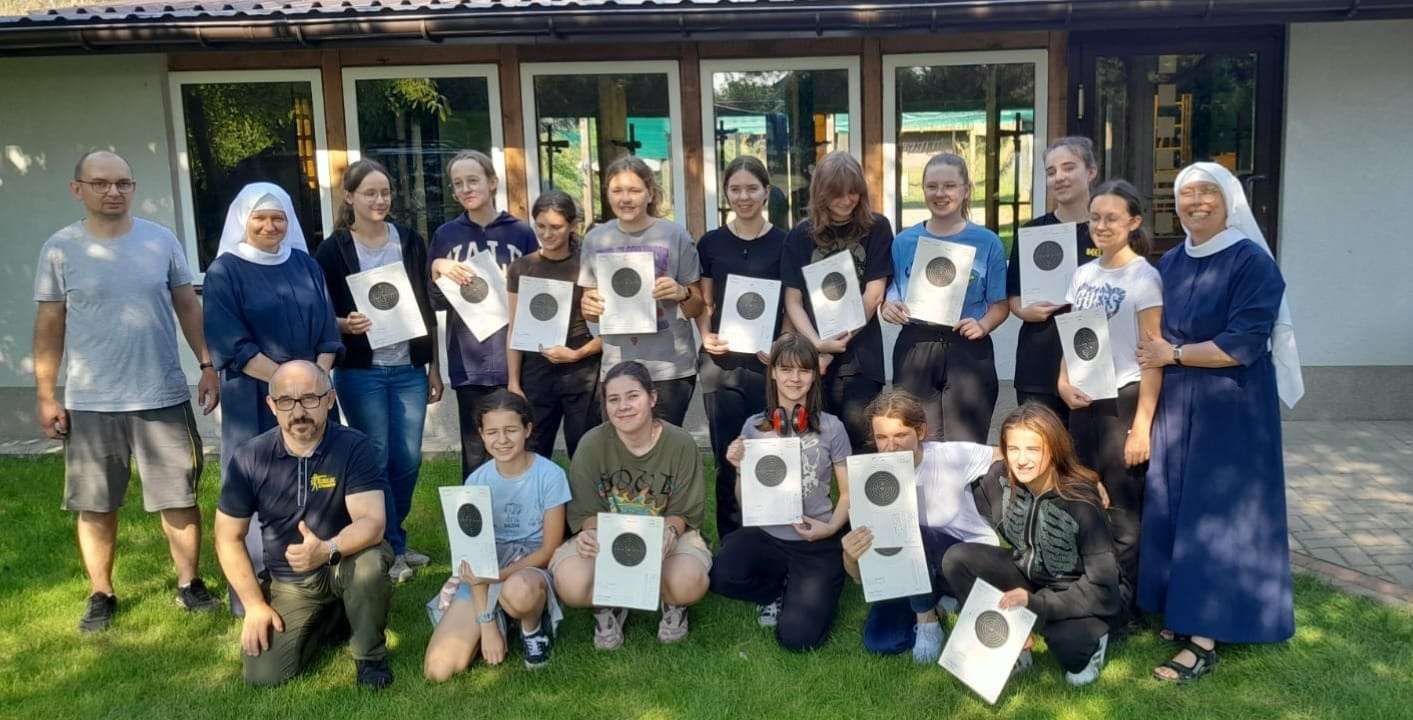 Pierwszaki na strzelnicy