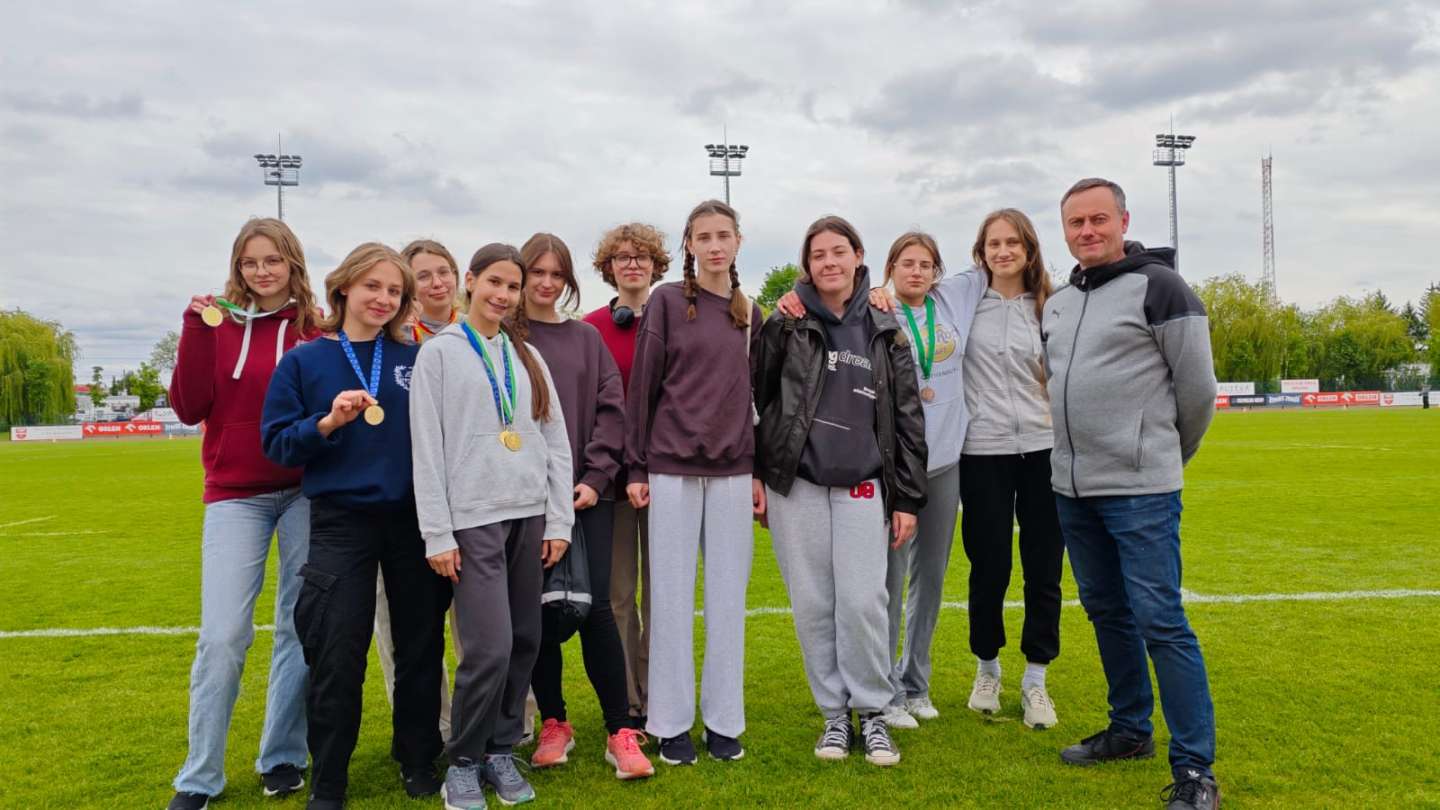 Zawody lekkoatletyczne dziewcząt