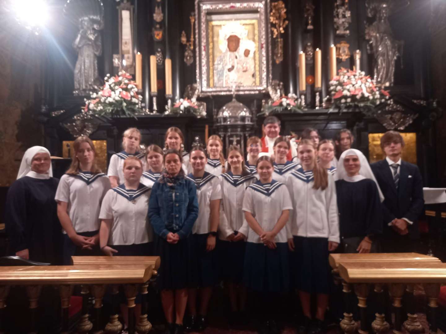 Pielgrzymka do Patronki Szkoły Matki Bożej Czestochowskiej